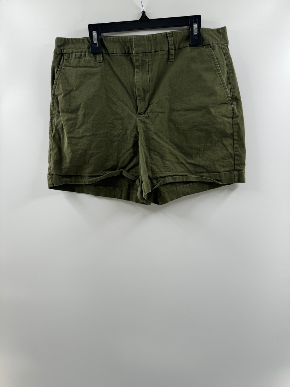 A New Day Olive Green Stretch Shorts – Women's Size 10